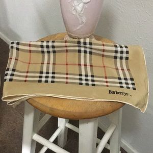Burberrys of London Silk Signature Scarf